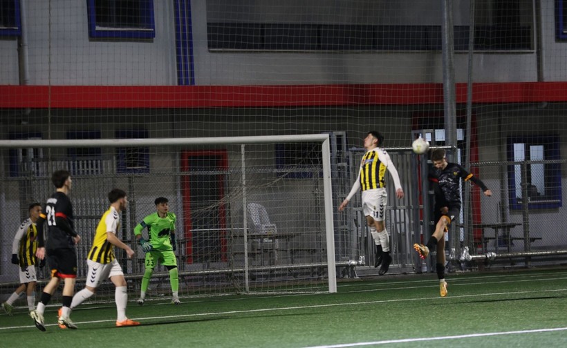 Arslanbey Gençlerbirliği - İzmit Yahya Kaptan U-16 final maçının foto galerisi - Resim: 11