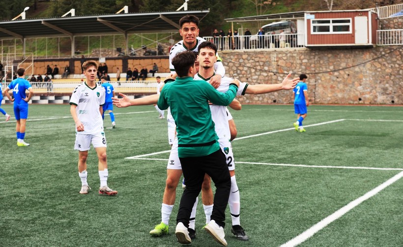 Belediye Derincespor – Kocaelispor U-16 maçının fotoğraf galerisi - Resim: 38