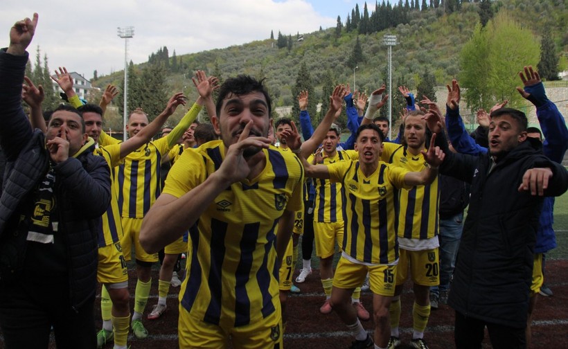 Karamürselspor - Çayırovaspor maçının fotoğrafları - Resim: 99
