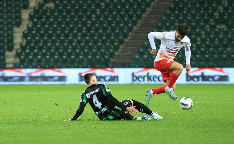 Kocaelispor - Yeni Malatyaspor 1-7 FOTO GALERİ - Resim: 79
