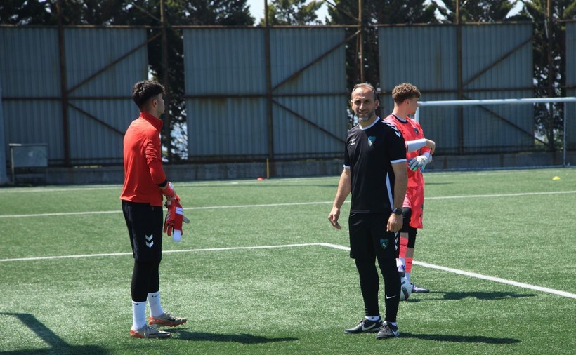 Kocaelispor – Keçiörengücü U-17 maçı foto galeri - Resim: 1