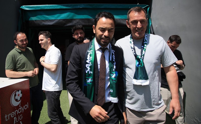 Selçuk İnan imza töreni Foto Galeri - Resim: 17