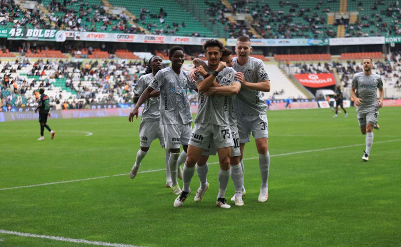 Beşiktaşlılardan Tayfur Bingöl İSYANI! Adam Kocaelispor’da çatır çatır top oynuyor! - Resim : 1