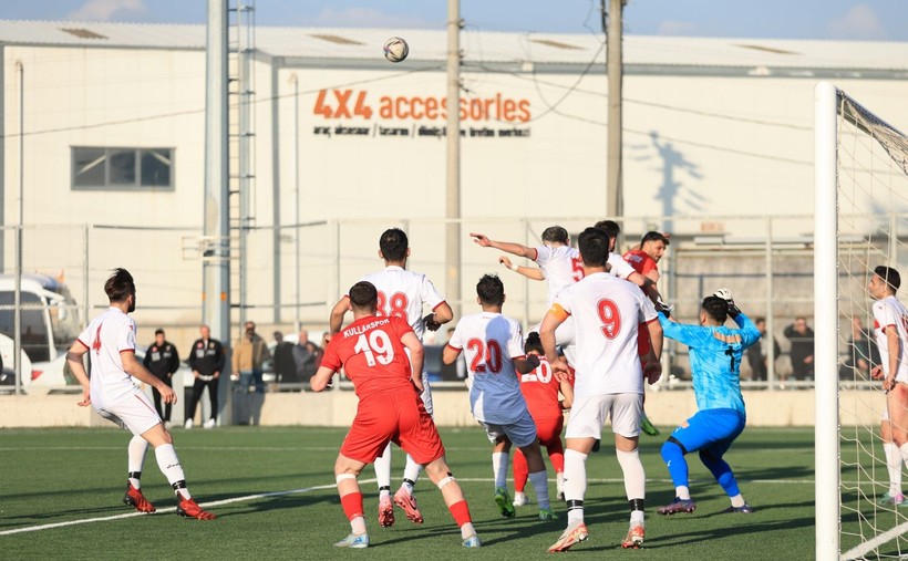 Kullarspor - Bağdatspor maçının fotoğrafları - Resim: 37
