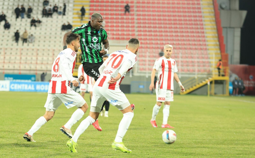 Ümraniyespor - Kocaelispor maçının fotoğraf galerisi - Resim: 28