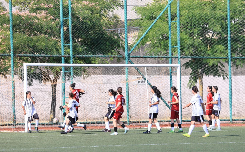 Kocaeli Kadın Futbol Kulübü – Arapçeşme maçı fotoğraf galerisi - Resim: 56
