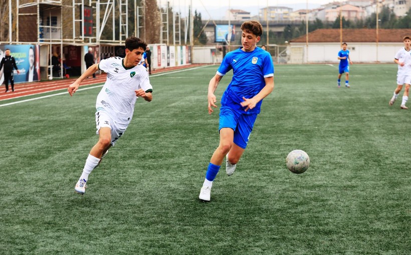 Belediye Derincespor – Kocaelispor U-16 maçının fotoğraf galerisi - Resim: 32