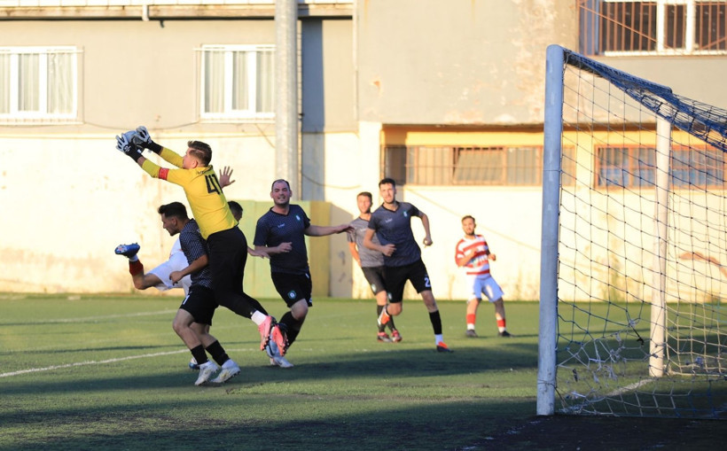 Körfez İlçesi Birlikspor – Başiskele Birlikspor maçının fotoğraf galerisi - Resim: 51