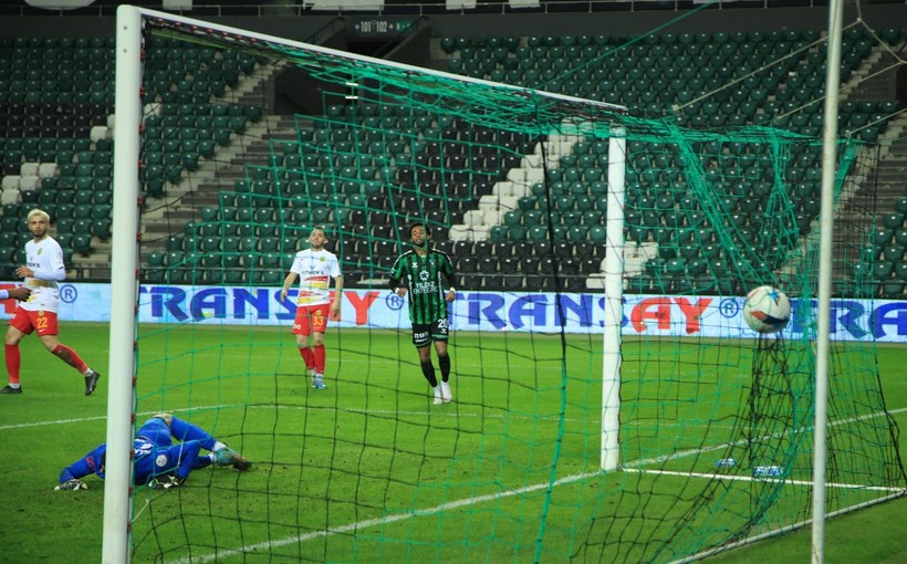 Kocaelispor - Yeni Malatyaspor 1-7 FOTO GALERİ - Resim: 128