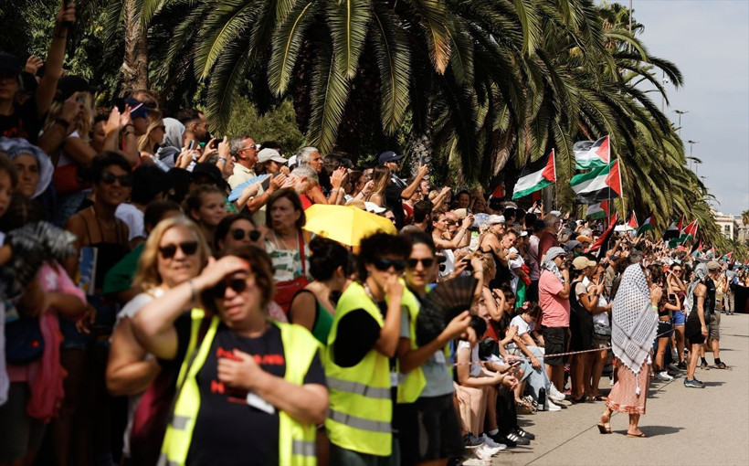 Onlarca tekne İsrail'in ablukasını kırmak ve Filistin ile dayanışma için Akdeniz'de yelken açtı - Resim: 8