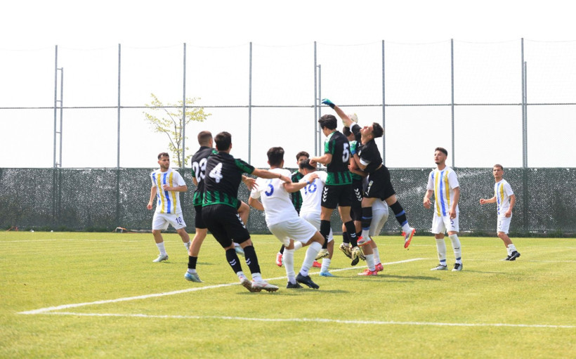 Kocaelispor - Belediye Derincespor U-19 maçının fotoğrafları - Resim: 70