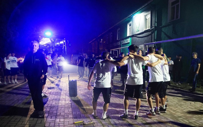 Kocaelispor U-19’da büyük coşku… Şampiyonluk bizim kupa bizim! Foto Galeri - Resim: 61