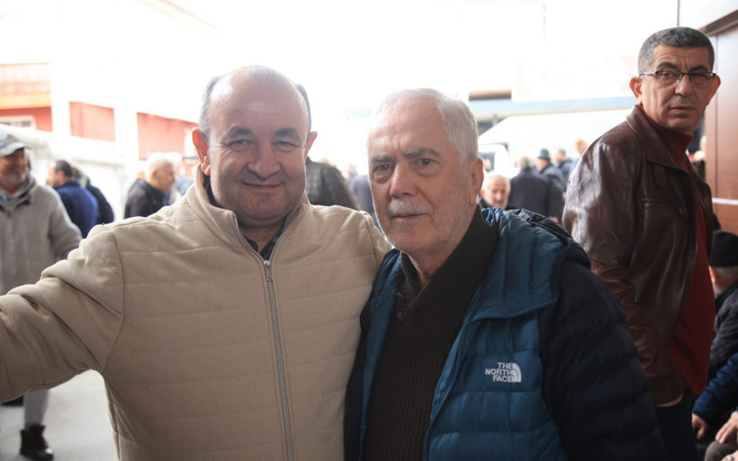 Remzi Demirer, ağabeyi Ahmet Demirer’i son yolculuğuna uğurladı - Resim: 20