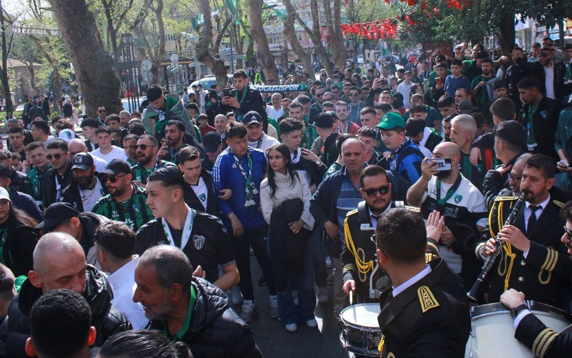 Kocaelispor – Sakarya maçının tribün ve taraftar fotoğrafları - Resim: 58