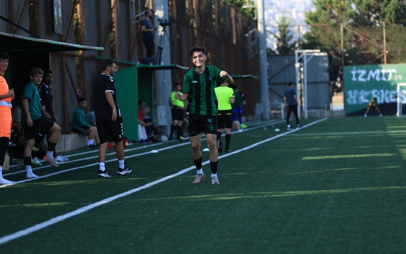 Kocaelispor - Sultanbeyli: 4-1 "U-17 Elit B Ligi Maçı - Foto Galeri - Ali Köksal" - Resim: 156