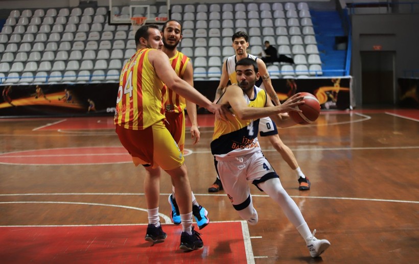 İzmit Basketbol - Karamürsel Barbaros: "57-84" -Foto Galeri- - Resim: 20