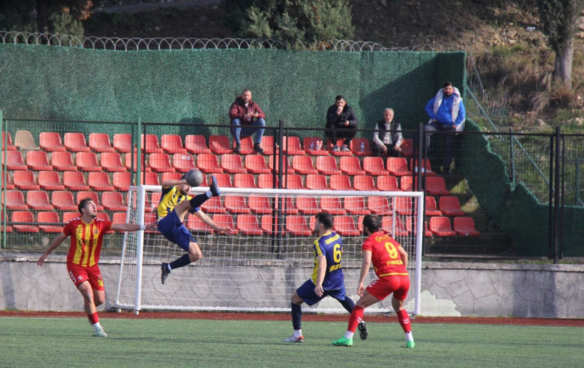 Karamürselspor'un Karasu’yu farklı devirdiği maçın fotoğrafları - Resim: 35