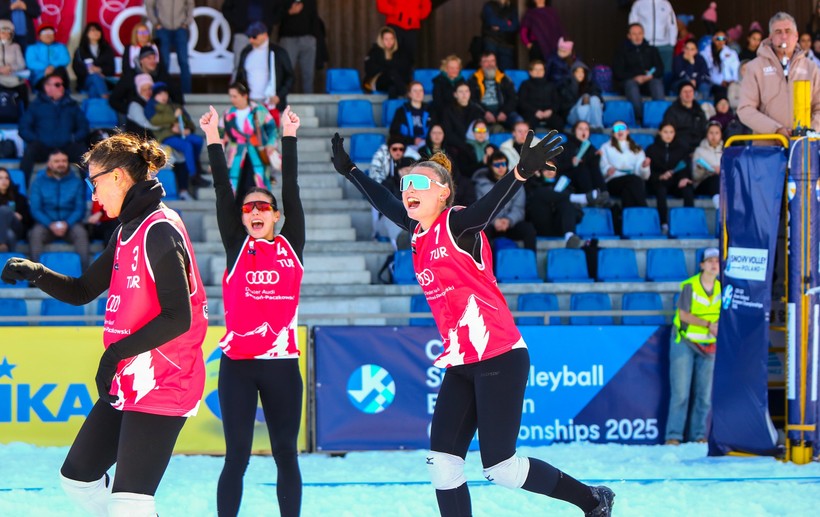 U20 Kadın Kar Voleybolu Milli Takımı, namağlup Avrupa şampiyonu oldu - Resim : 2