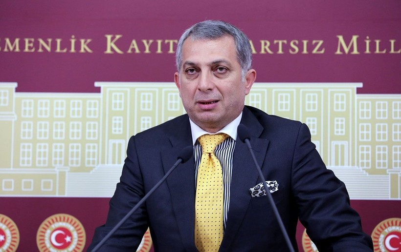 Metin Külünk'ten Abdullah Gül'e sert çıkış - Resim: 1