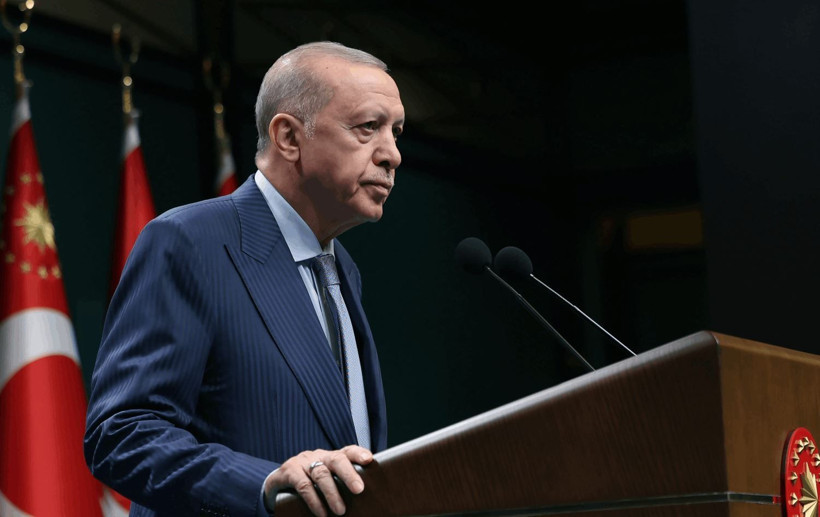 Ahmet Hakan'dan Özgür Özel'e destek: 'Beyaz Toros' maketinin hedefi erdoğan! - Resim: 2