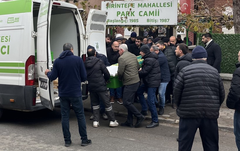 Tamir ettiği aracın egzoz gazından zehirlenmişti, acı haber geldi - Resim : 1