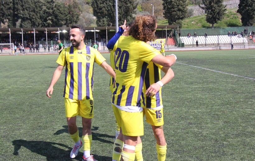 Karamürselspor - Çayırovaspor maçının fotoğrafları - Resim: 38