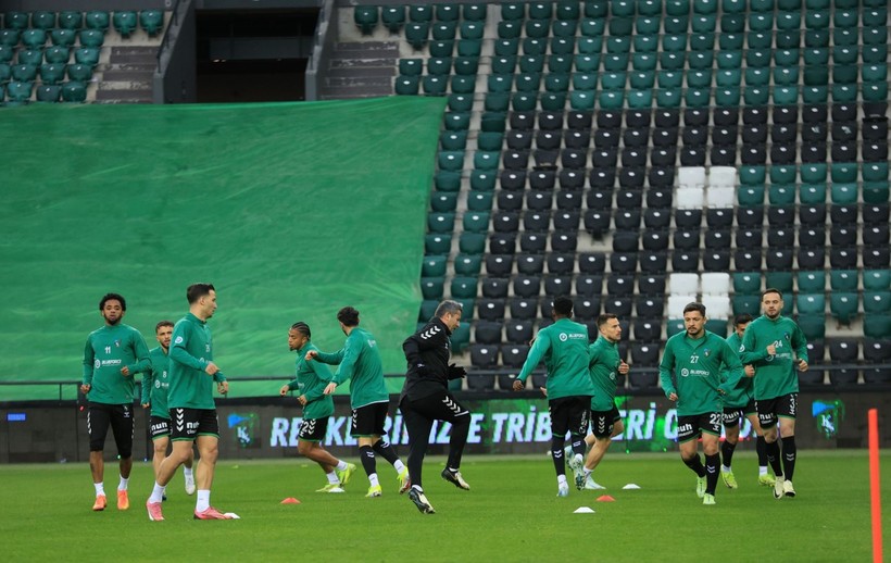 Kocaelispor - Yeni Malatyaspor 1-7 FOTO GALERİ - Resim: 17