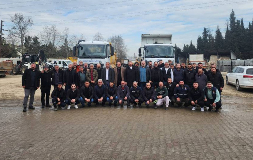 Ali Yıldırım Sezer, 1 Mayıs Emek ve Dayanışma Gününü kutladı - Resim : 1