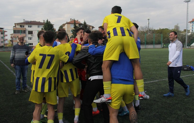 Karamürselspor - Çayırovaspor maçının fotoğrafları - Resim: 104