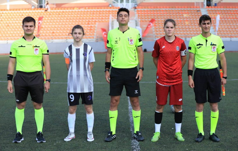 Kocaeli Kadın Futbol Kulübü, Türkiye şampiyonasında! “10-0” - Resim : 3