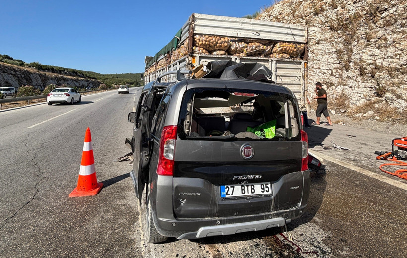 Mersin’de feci kaza: 5 ölü! - Resim : 1