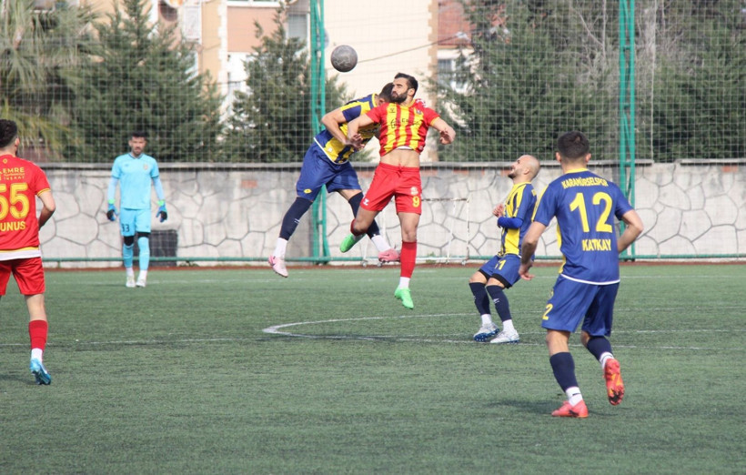 Karamürselspor'un Karasu’yu farklı devirdiği maçın fotoğrafları - Resim: 16