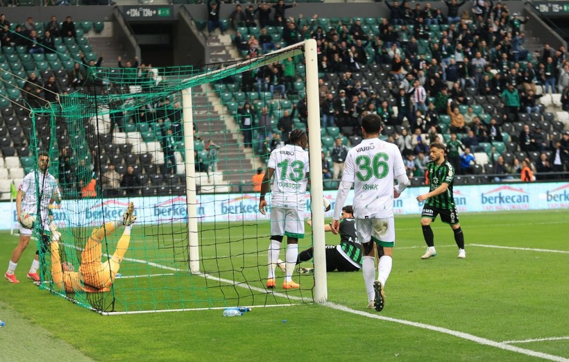 Kocaelispor – Boluspor maçı foto galeri - Resim: 102