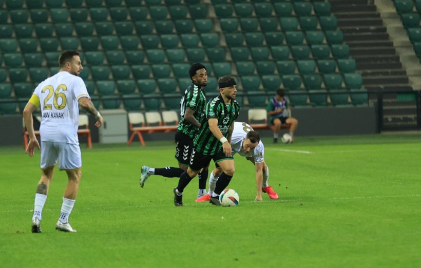 Kocaelispor - Manisa Futbol Kulübü maçı fotoğrafları "Foto Galeri - Ali Köksal" - Resim: 1