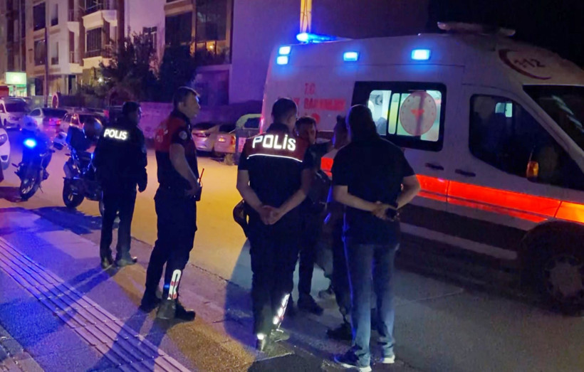 Yarasını unutup basın mensuplarına küfretti! - Resim : 2