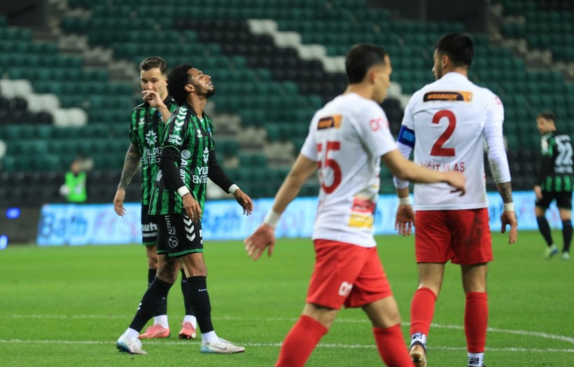 Kocaelispor - Yeni Malatyaspor 1-7 FOTO GALERİ - Resim: 67