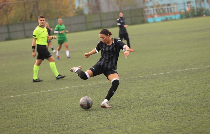 Bizim kızların gücü yetmedi - Resim : 7