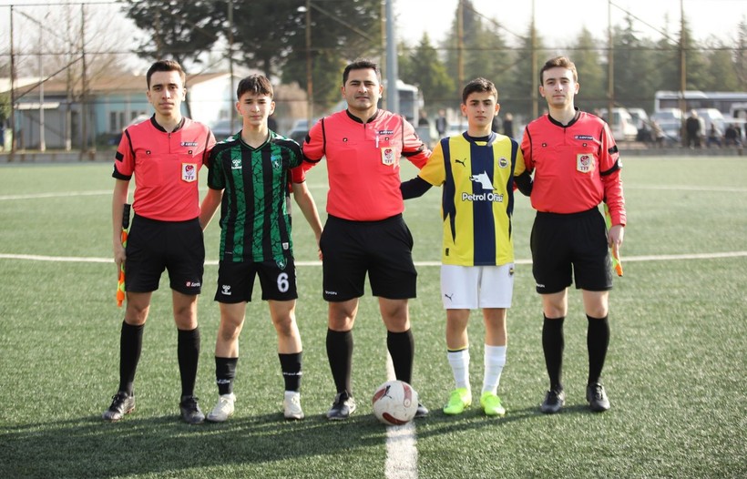 Kocaelispor - Fenerbahçe U-14 maçının fotoğrafları - Resim: 12
