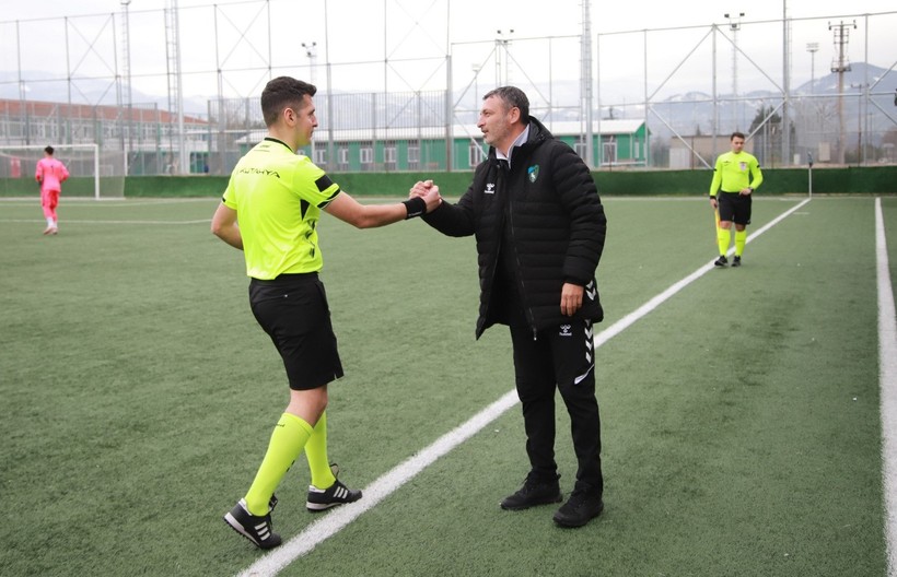 Kocaelispor U-17, lider dinlemedi! “1-0” - Resim : 6