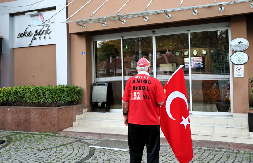 52 yıldır al bayrağın peşinde... Amigo Birol'a Kocaeli'de sıcak karşılama - Resim : 3
