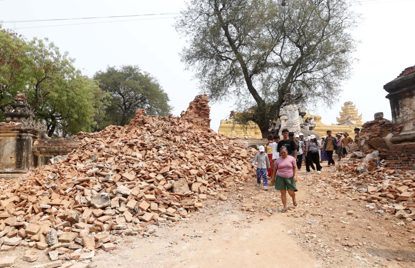 Myanmar’daki depremlerde can kaybı 3 bin 301’e yükseldi - Resim : 2