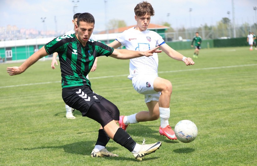 Kocaelispor - Mustafakemalpaşaspor maçının fotoğrafları - Resim: 9