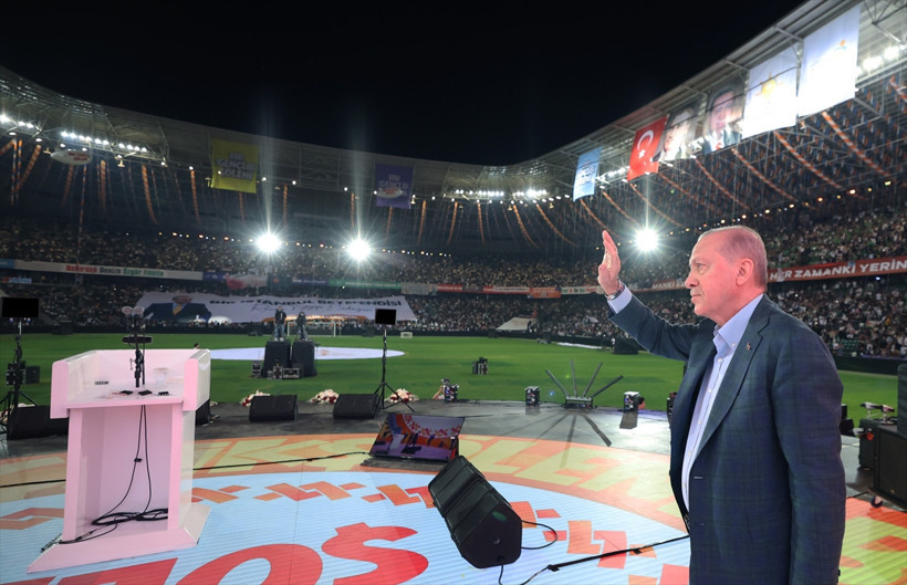 Cumhurbaşkanı Erdoğan, Sefo'nun konserini izledi - Resim : 5