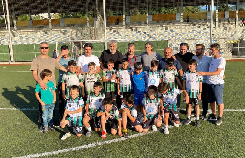 Başiskele Yıldızspor’a çifte kupa! - Resim : 3