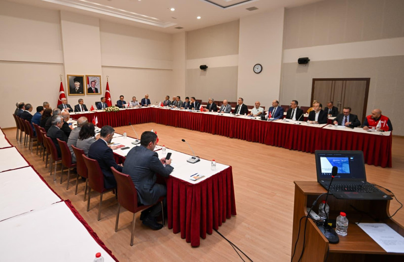 Vali İlhami Aktaş’tan uyarı: Sıcaklık, yangın riskini artırıyor - Resim : 1