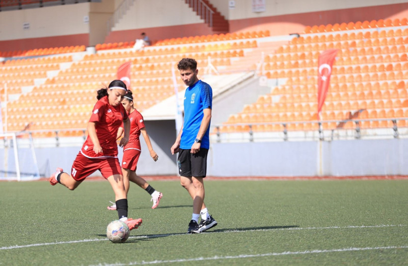 Kocaeli Kadın Futbol Kulübü – Arapçeşme maçı fotoğraf galerisi - Resim: 7