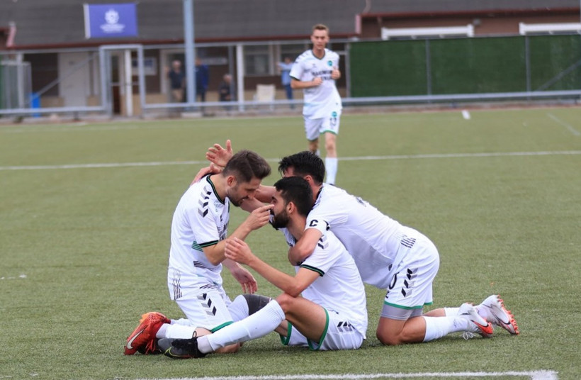 Karatepe Gençlerbirliği - Kocaeli Güneşspor: 1-2 "1. Amatör Lig maçı - Foto Galeri - Ali Köksal" - Resim: 60