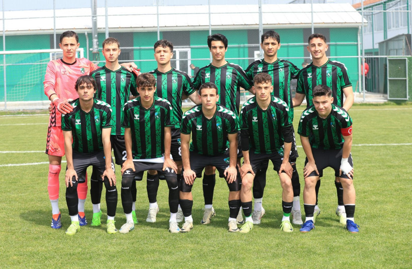 Kocaelispor - Belediye Derincespor U-19 maçının fotoğrafları - Resim: 8