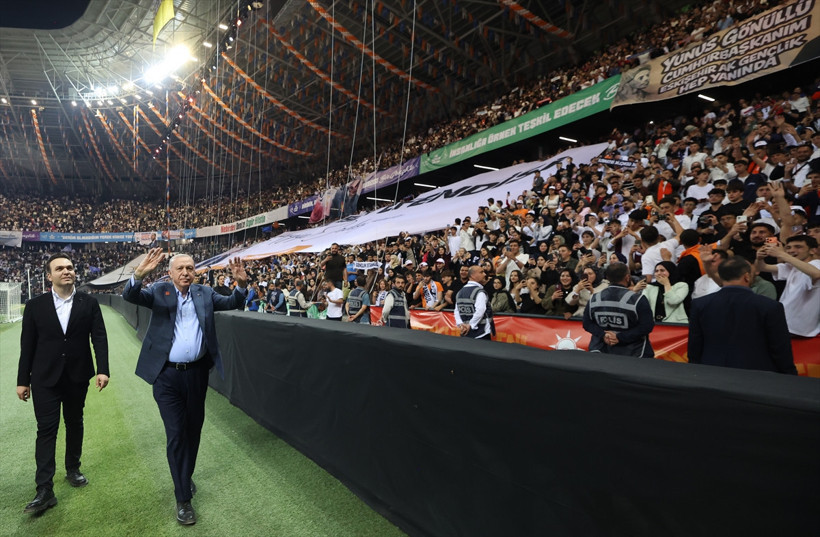 Cumhurbaşkanı Erdoğan, Sefo'nun konserini izledi - Resim : 4
