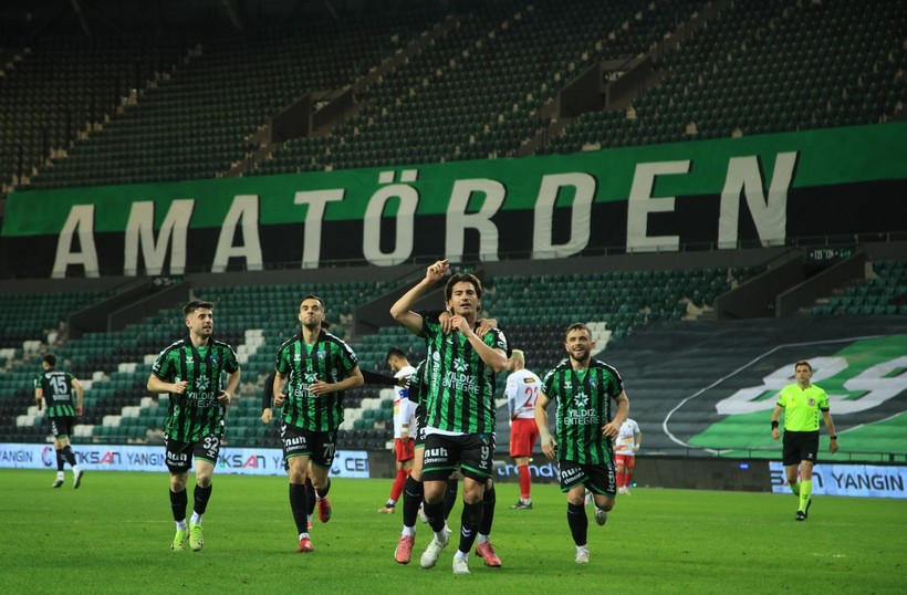 Kocaelispor - Yeni Malatyaspor 1-7 FOTO GALERİ - Resim: 132